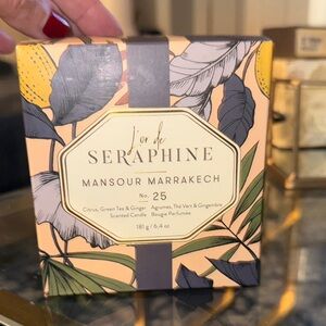 L’or de Seraphine Decorative Botanical Scented Candle